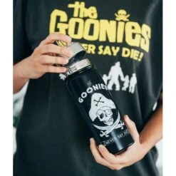 Botella Metalica Los Goonies 550 Ml -Eric Ventas botella metalica los goonies 550 ml 6