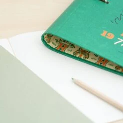 Carpeta Escolar 2 Anillas Stranger Things Hawkins High School -Eric Ventas carpeta escolar 2 anillas stranger things hawkins high school 4