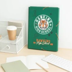 Carpeta Escolar Solapas Stranger Things Hawkins High School -Eric Ventas carpeta escolar solapas stranger things hawkins high school 3