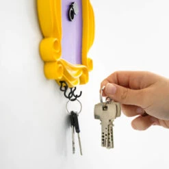 Colgador De Llaves Friends -Eric Ventas colgador de llaves friends 5