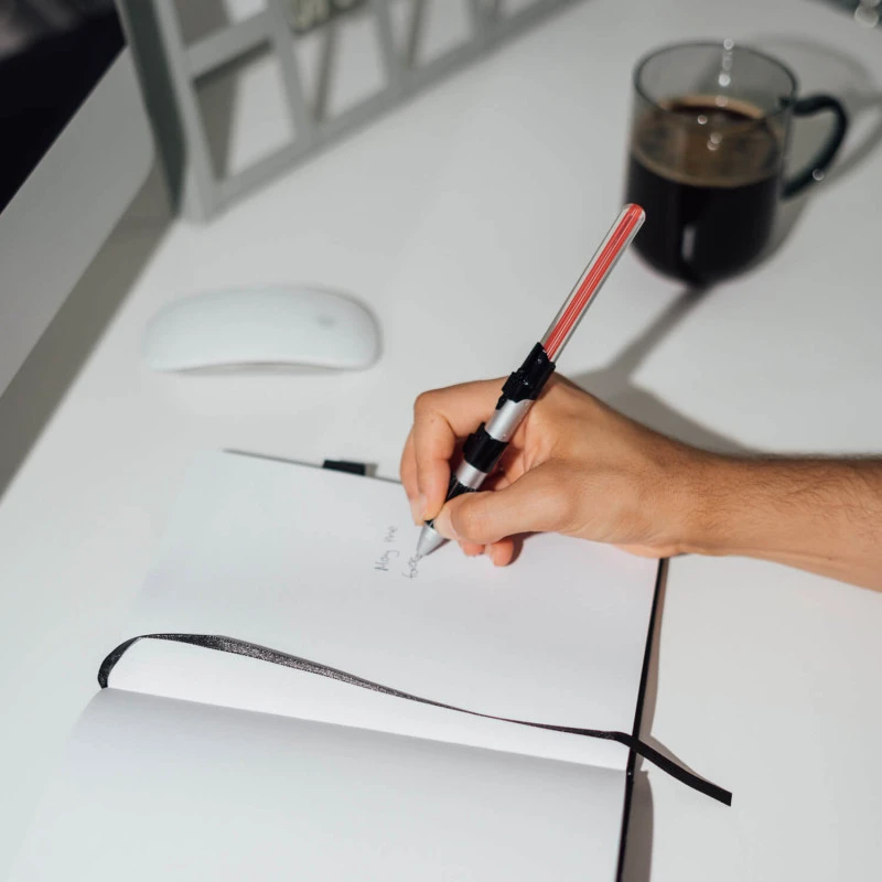 Cuaderno A5 Darth Vader Star Wars Con Boligrafo Sable De Luz 8 Cuaderno A5 Darth Vader Star Wars Con Boligrafo Sable De Luz - Imagen 6