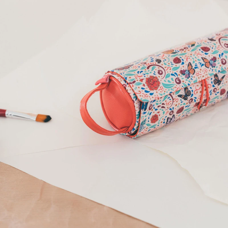 Estuche Enrollable Frida Kahlo Viva La Vida 9 Estuche Enrollable Frida Kahlo Viva La Vida - Imagen 7