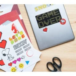Gadget Decals Snoopy -Eric Ventas gadget decals snoopy 5