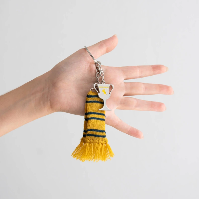 Llavero Harry Potter Bufanda Hufflepuff 8 Llavero Harry Potter Bufanda Hufflepuff - Imagen 6