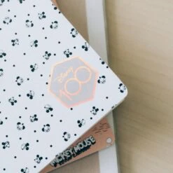 Pack De Cuadernos A5 Mickey Disney 100 Aniversario -Eric Ventas pack de cuadernos a5 mickey disney 100 aniversario 6