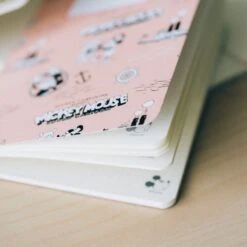 Pack De Cuadernos A6 Mickey Disney 100 Aniversario -Eric Ventas pack de cuadernos a6 mickey disney 100 aniversario 6