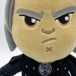 Peluche The Witcher Geralt De Rivia M8Z -Eric Ventas peluche the witcher geralt de rivia m8z 3