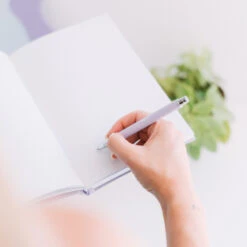 Set Cuaderno Y Boligrafo Premium Pusheen Moments -Eric Ventas set cuaderno y boligrafo premium pusheen moments 6