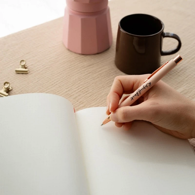 Set Cuaderno Y Boligrafo Premium Raquel Beck 8 Set Cuaderno Y Boligrafo Premium Raquel Beck - Imagen 6