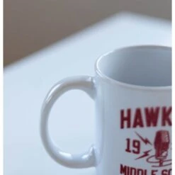 Taza Stranger Things Av Club -Eric Ventas taza stranger things av club 2